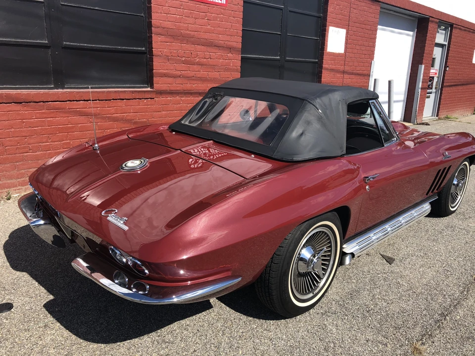 1965 Chevrolet Corvette C2 - Image 8 of 31
