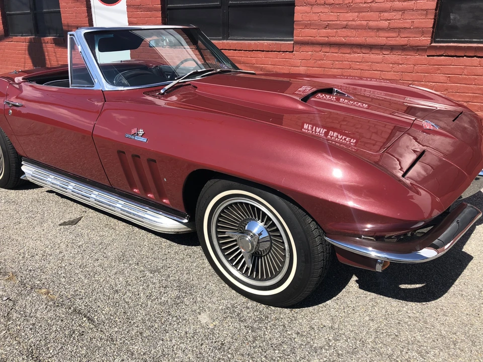 1965 Chevrolet Corvette C2 - Image 27 of 31