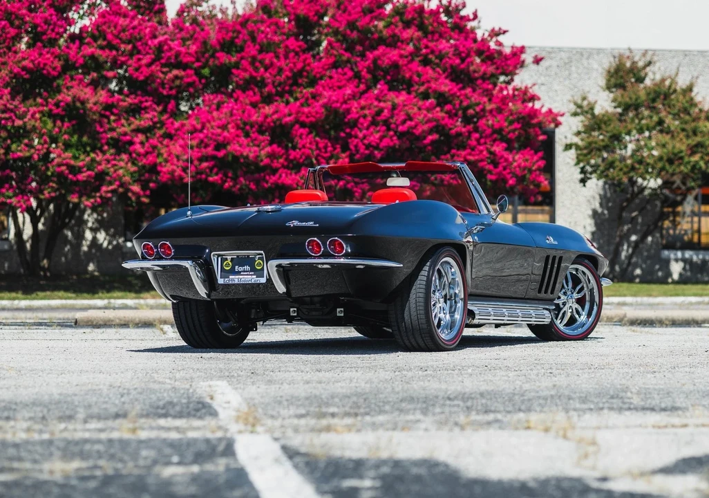 1965 Chevrolet Corvette C2 - Image 14 of 21