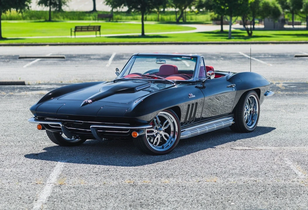 1965 Chevrolet Corvette C2 - Image 2 of 12