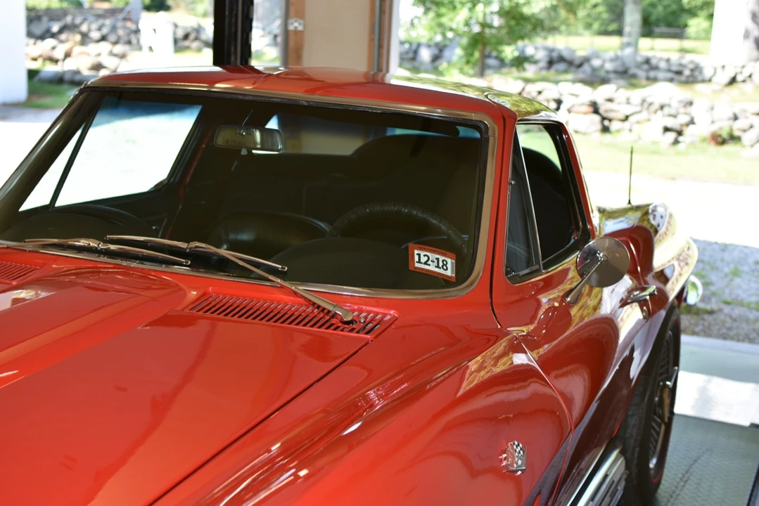 1965 Chevrolet Corvette C2 - Image 12 of 31