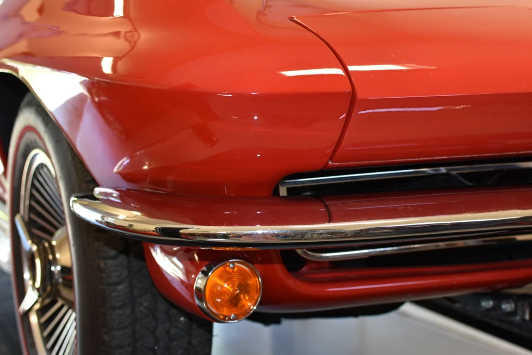 1965 Chevrolet Corvette C2 - Image 15 of 31