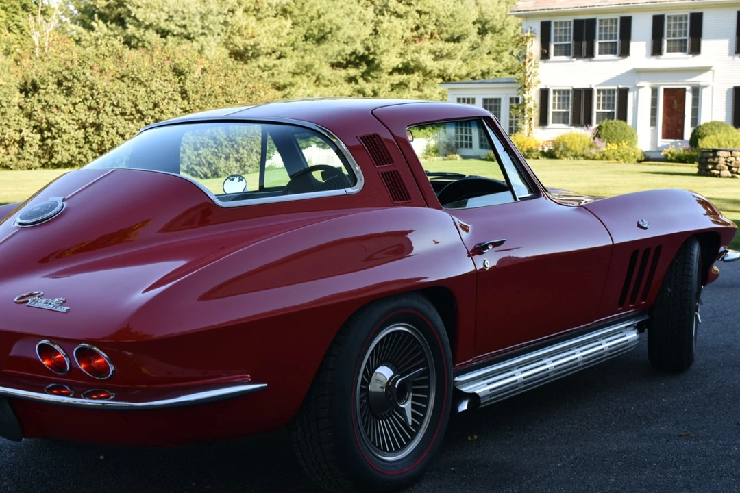 1965 Chevrolet Corvette C2 - Image 9 of 31