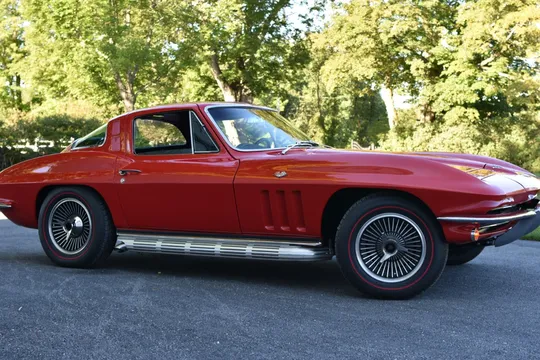 1965 Chevrolet Corvette C2 - Image 2 of 31