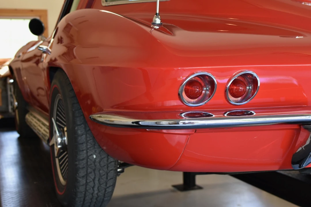 1965 Chevrolet Corvette C2 - Image 27 of 31