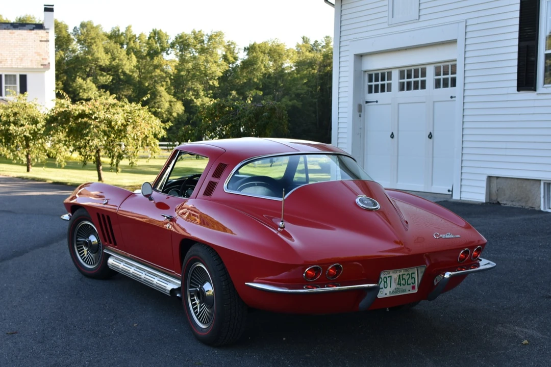 1965 Chevrolet Corvette C2 - Image 8 of 31