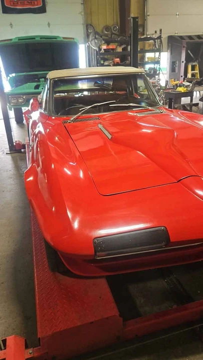 1965 Chevrolet Corvette C2 - Image 2 of 15
