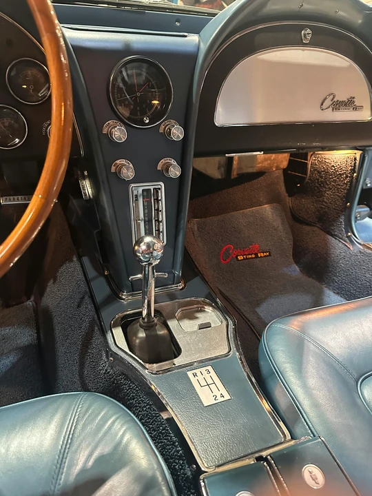 1965 Chevrolet Corvette C2 - Image 4 of 10