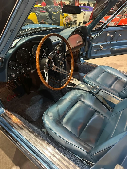 1965 Chevrolet Corvette C2 - Image 7 of 10