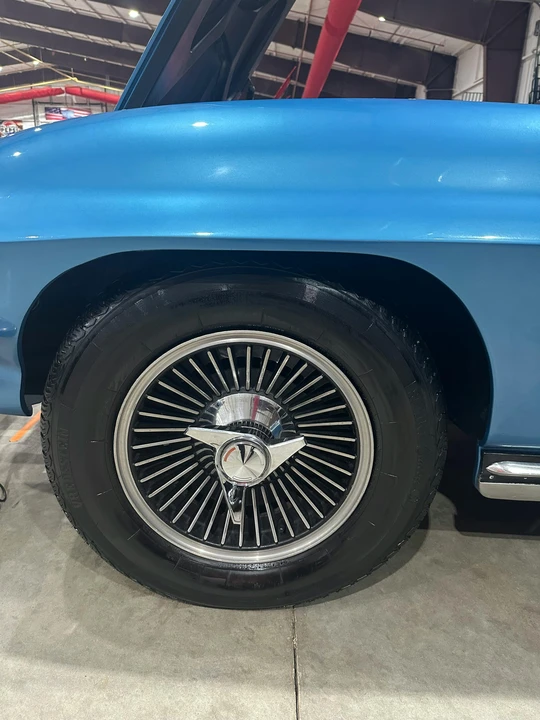 1965 Chevrolet Corvette C2 - Image 2 of 10