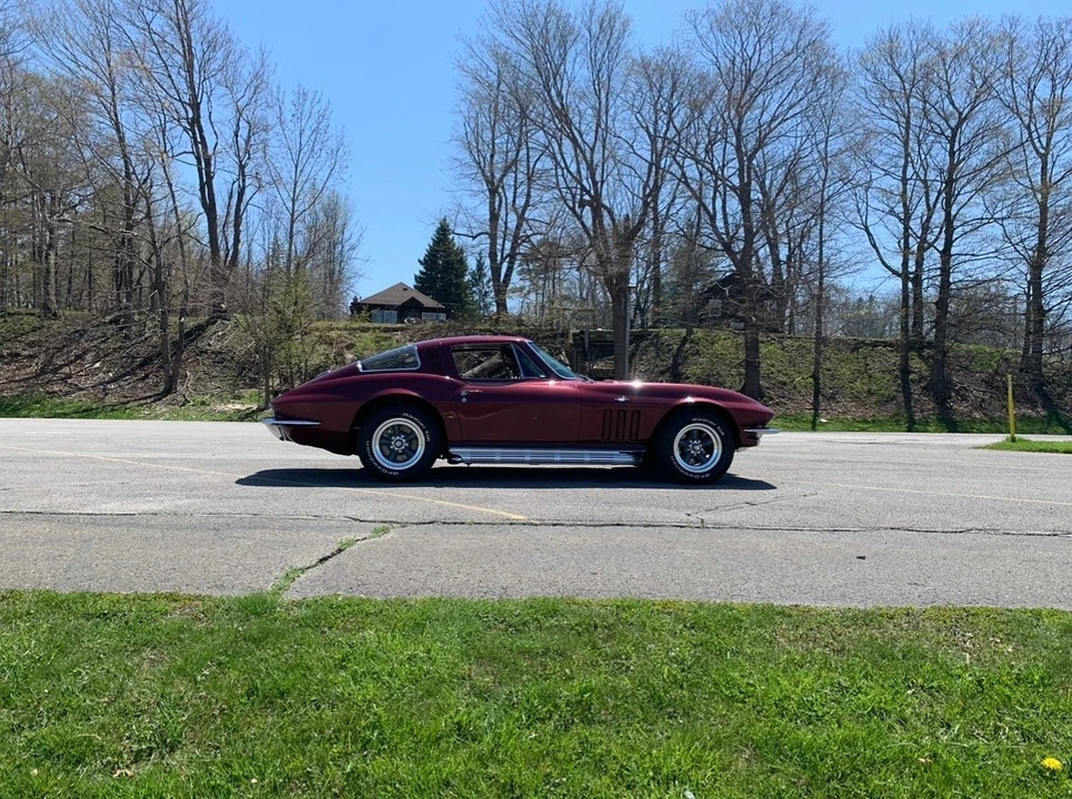 1965 Chevrolet Corvette C2 - Image 10 of 10