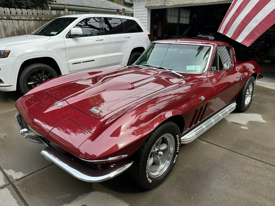 1965 Chevrolet Corvette C2 - Image 2 of 10