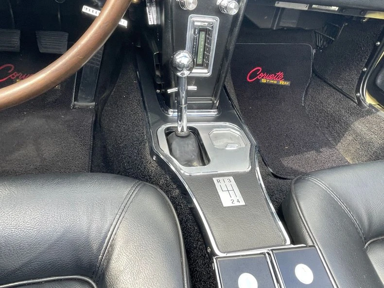 1965 Chevrolet Corvette C2 - Image 28 of 31