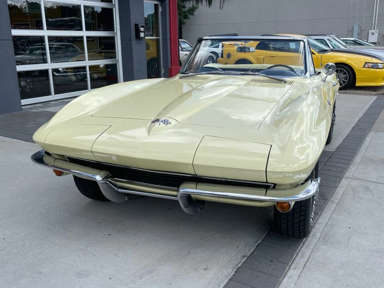 1965 Chevrolet Corvette C2 - Image 5 of 31