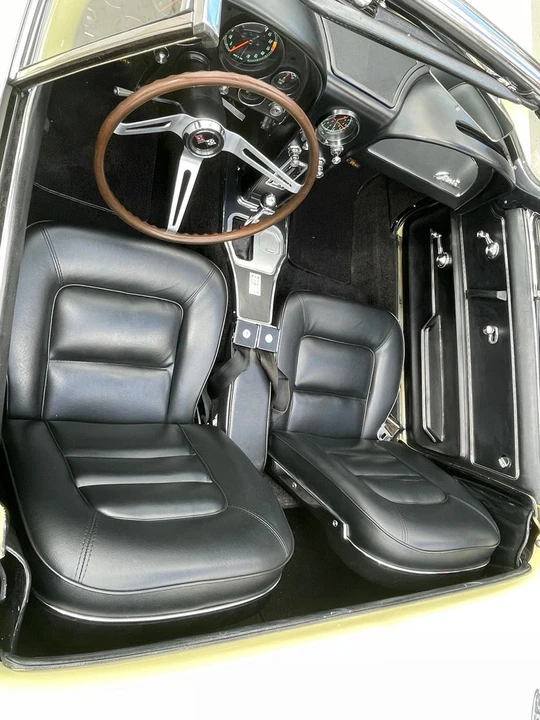 1965 Chevrolet Corvette C2 - Image 26 of 31
