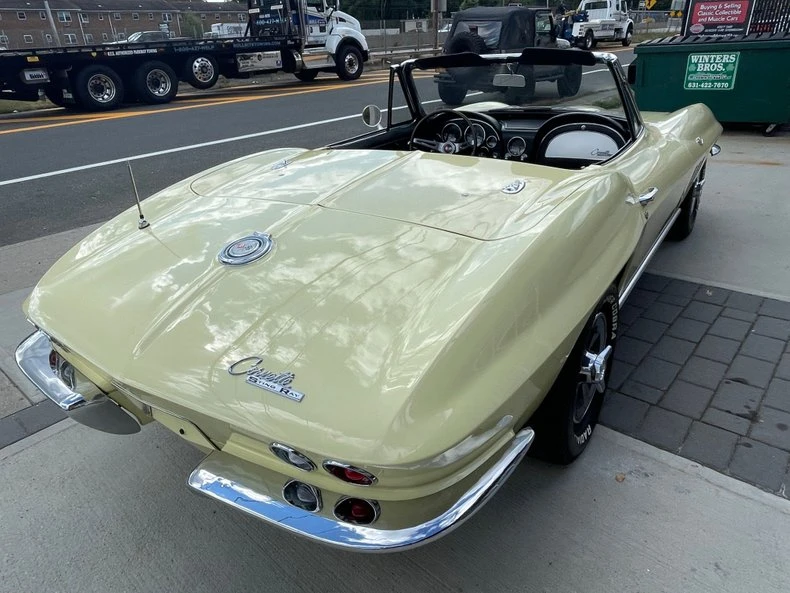 1965 Chevrolet Corvette C2 - Image 14 of 31