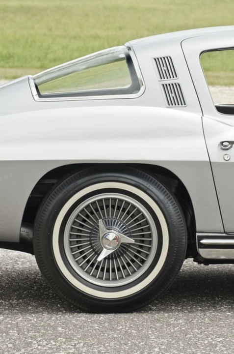 1965 Chevrolet Corvette C2 - Image 11 of 12