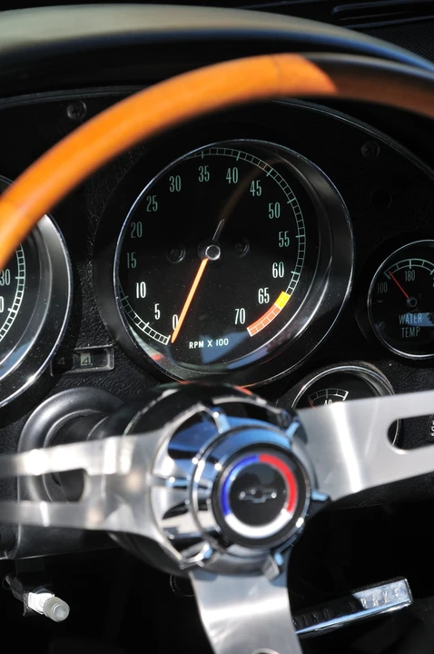 1965 Chevrolet Corvette C2 - Image 6 of 12