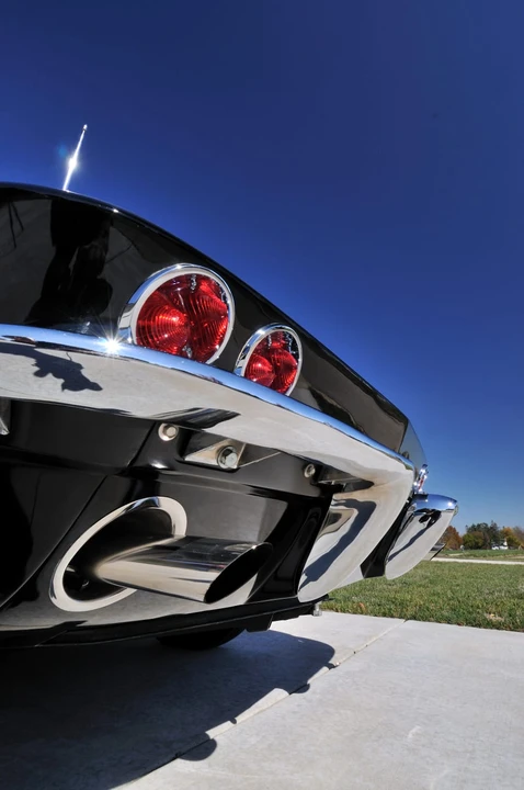 1965 Chevrolet Corvette C2 - Image 11 of 12