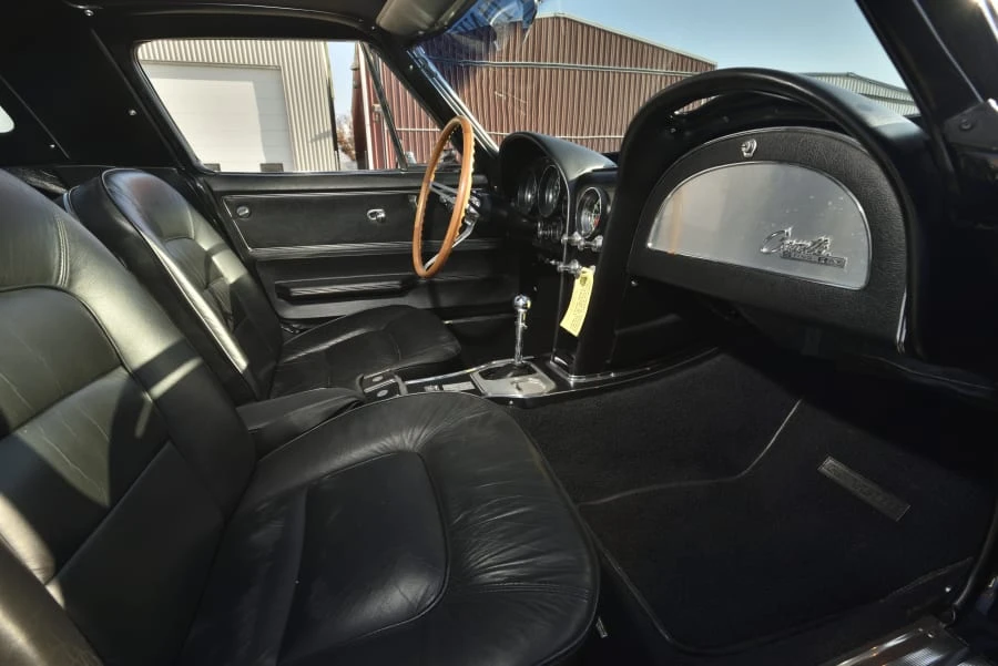 1965 Chevrolet Corvette C2 - Image 26 of 31