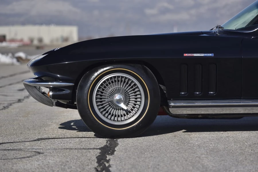 1965 Chevrolet Corvette C2 - Image 21 of 31