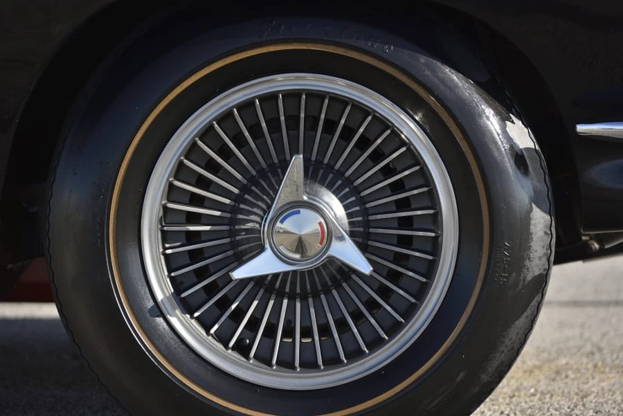 1965 Chevrolet Corvette C2 - Image 20 of 31