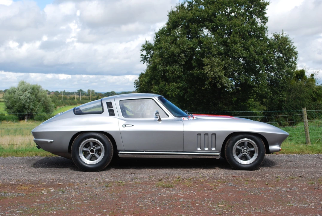 1965 Chevrolet Corvette C2 - Image 5 of 5