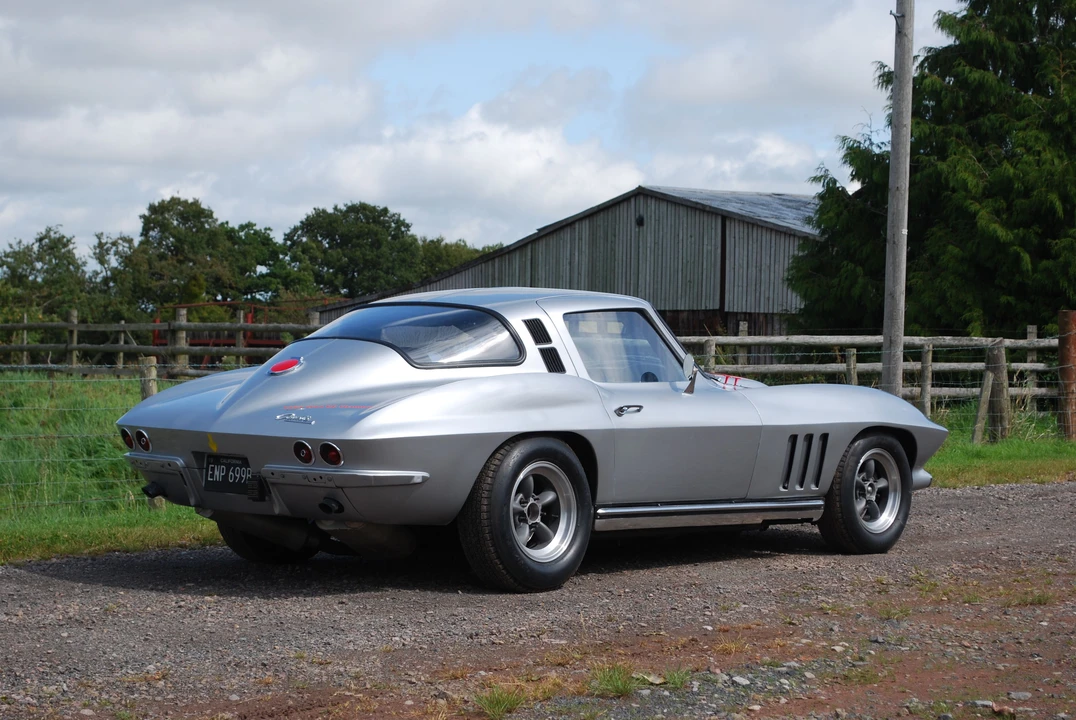 1965 Chevrolet Corvette C2 - Image 2 of 5