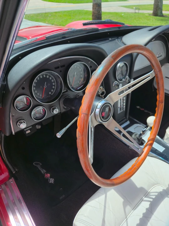 1965 Chevrolet Corvette C2 - Image 11 of 21