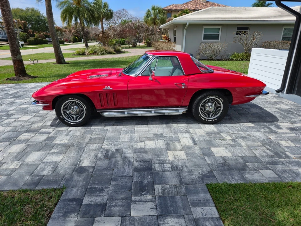 1965 Chevrolet Corvette C2 - Image 4 of 21