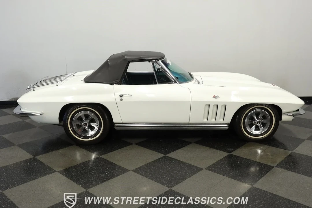 1965 Chevrolet Corvette C2 - Image 13 of 21