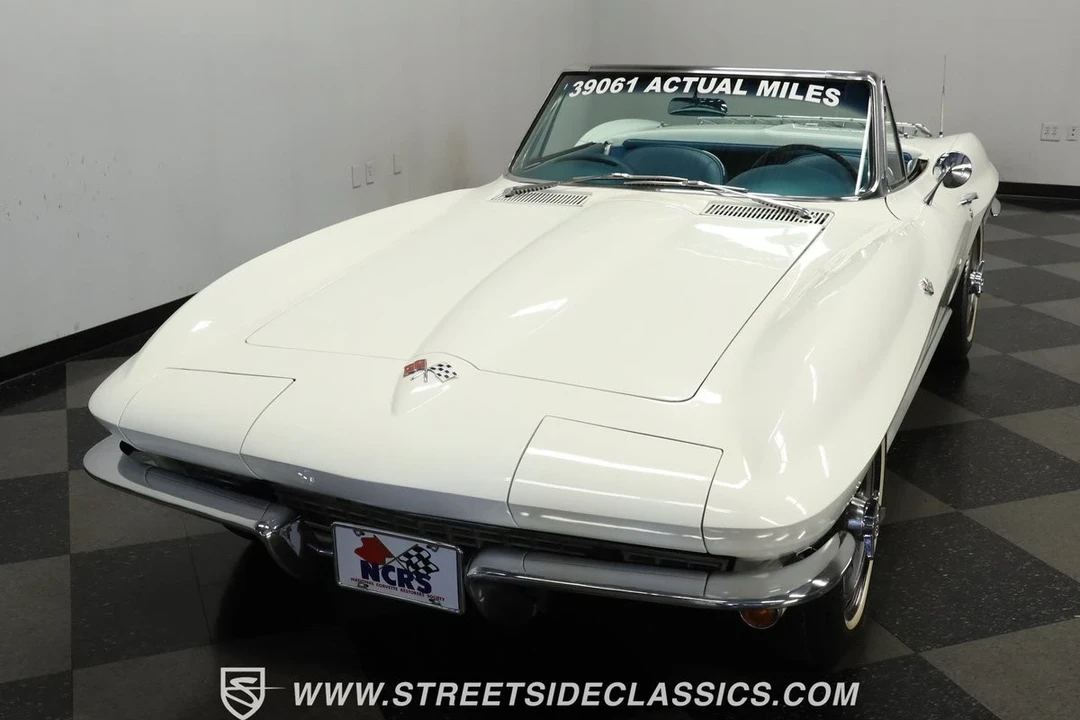 1965 Chevrolet Corvette C2 - Image 17 of 21