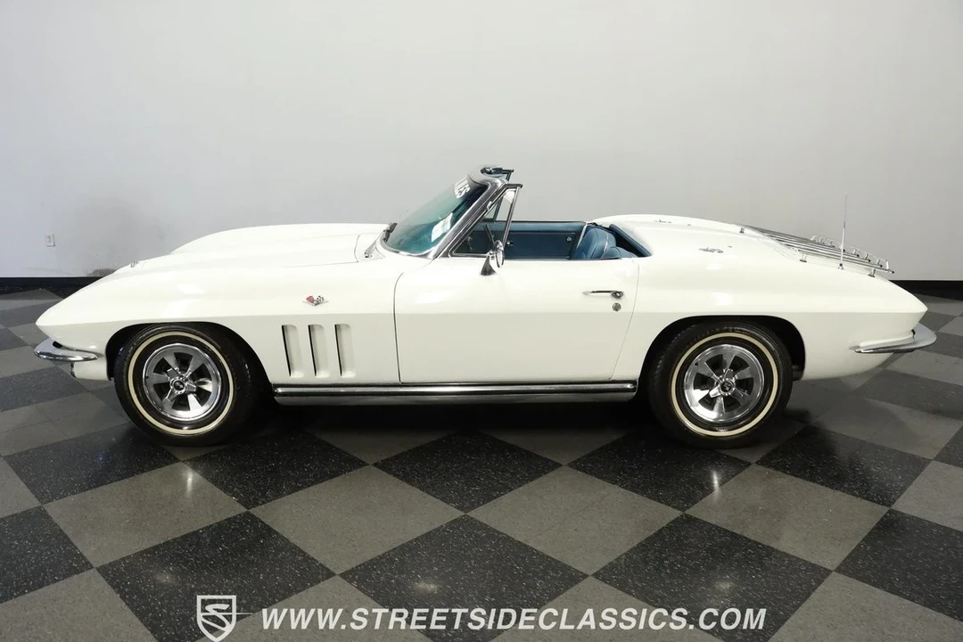 1965 Chevrolet Corvette C2 - Image 3 of 21