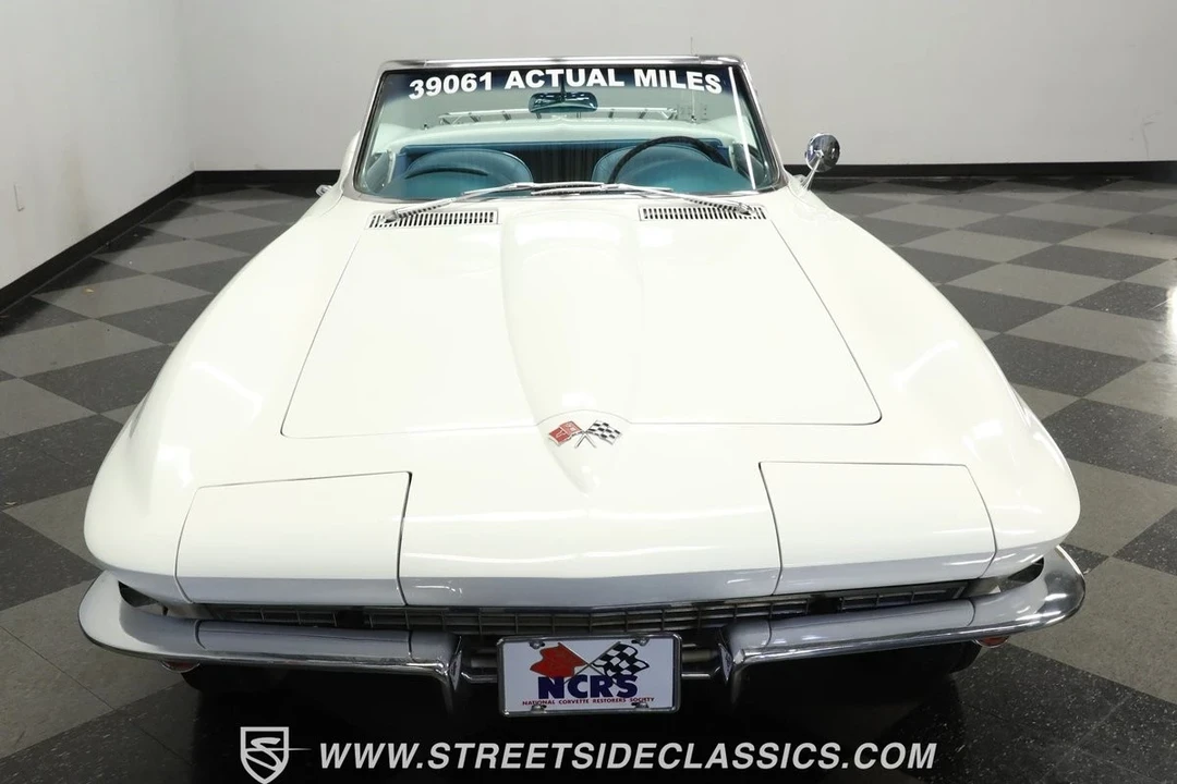1965 Chevrolet Corvette C2 - Image 16 of 21