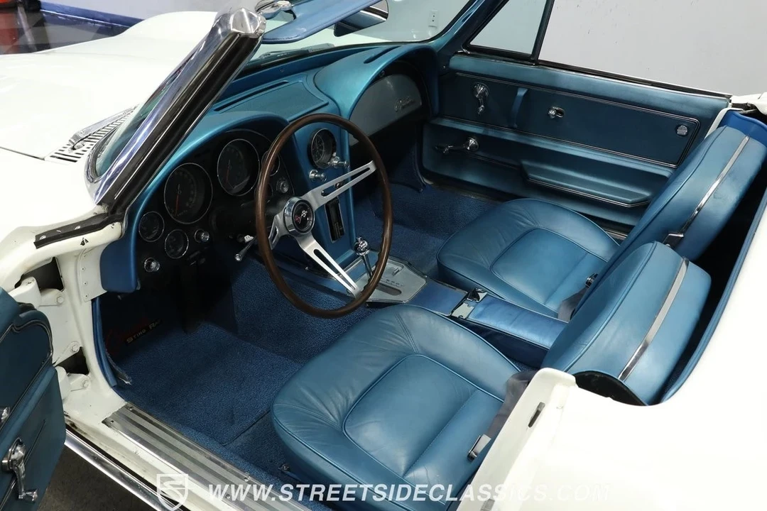 1965 Chevrolet Corvette C2 - Image 5 of 21