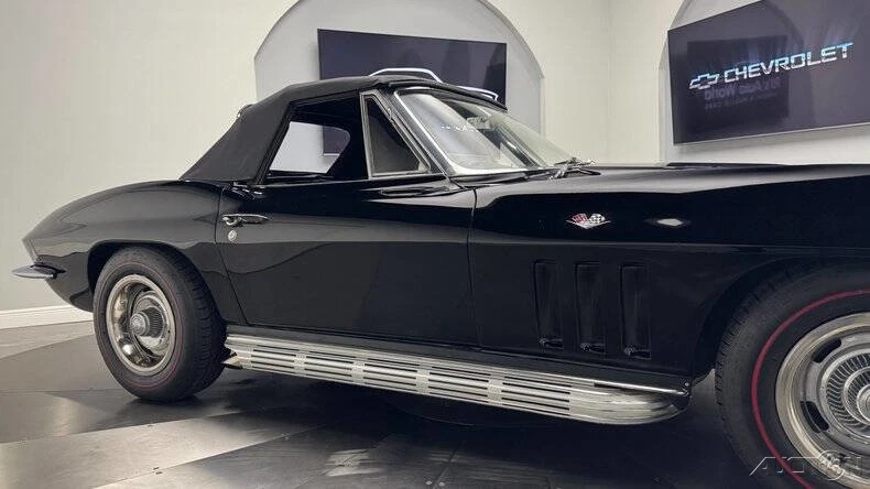 1965 Chevrolet Corvette C2 - Image 15 of 21