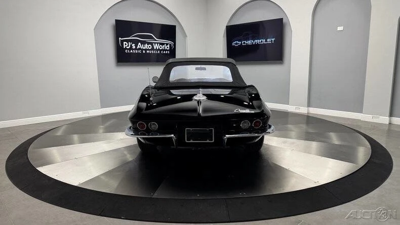 1965 Chevrolet Corvette C2 - Image 16 of 21
