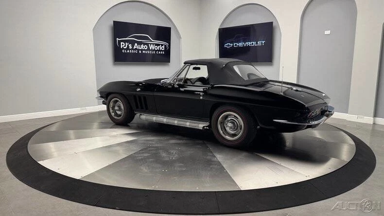 1965 Chevrolet Corvette C2 - Image 4 of 21