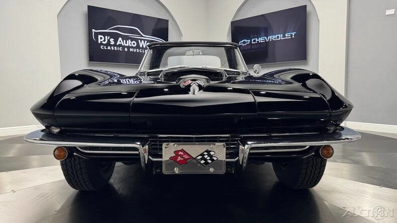 1965 Chevrolet Corvette C2 - Image 10 of 21