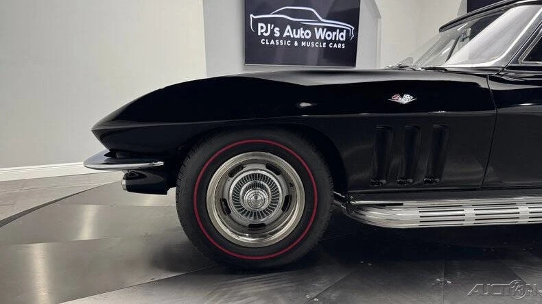 1965 Chevrolet Corvette C2 - Image 12 of 21