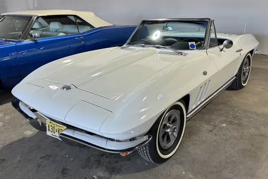 1965 Chevrolet Corvette C2 Convertible