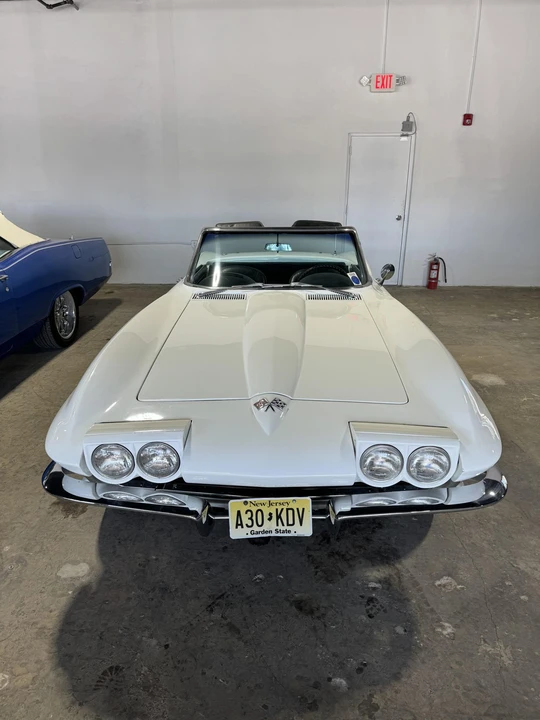 1965 Chevrolet Corvette C2 - Image 3 of 31