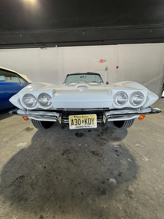 1965 Chevrolet Corvette C2 - Image 2 of 31