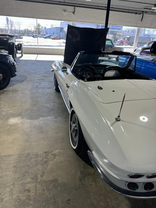 1965 Chevrolet Corvette C2 - Image 26 of 31