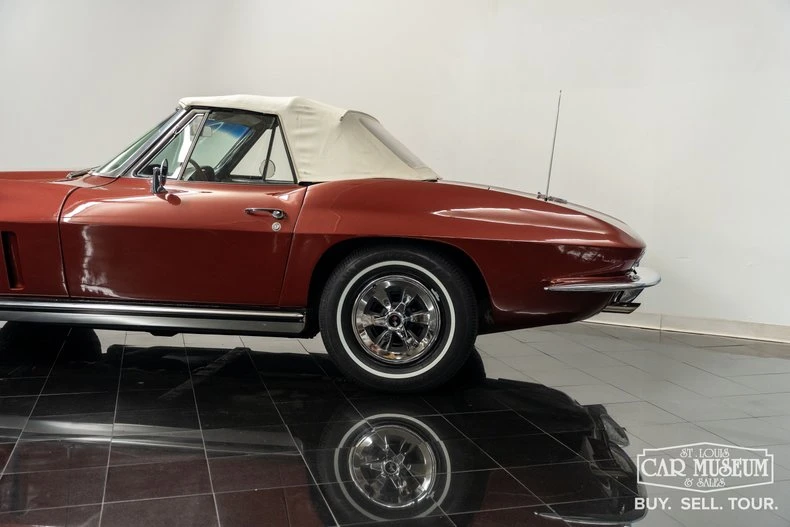 1965 Chevrolet Corvette C2 - Image 15 of 31