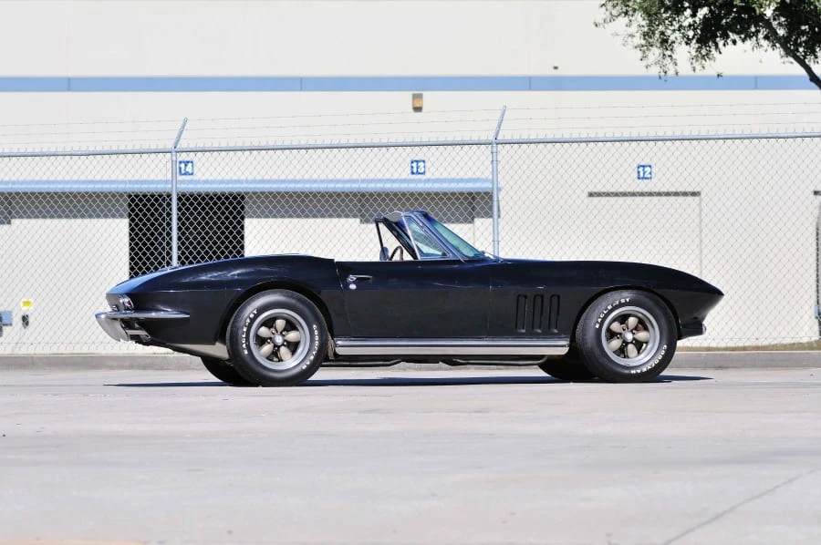 1965 Chevrolet Corvette C2 - Image 2 of 9