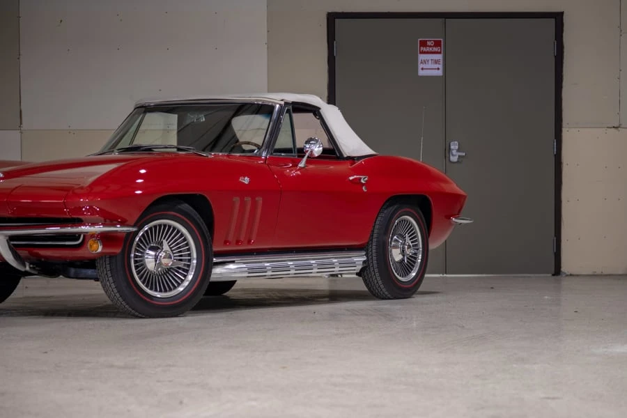 1965 Chevrolet Corvette C2 - Image 10 of 27