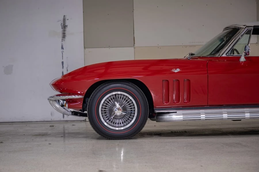 1965 Chevrolet Corvette C2 - Image 13 of 27