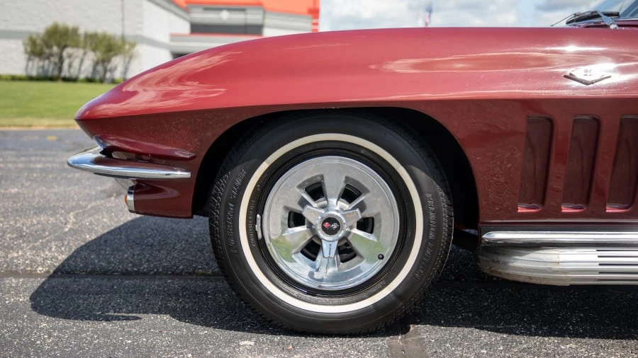 1965 Chevrolet Corvette C2 - Image 22 of 31
