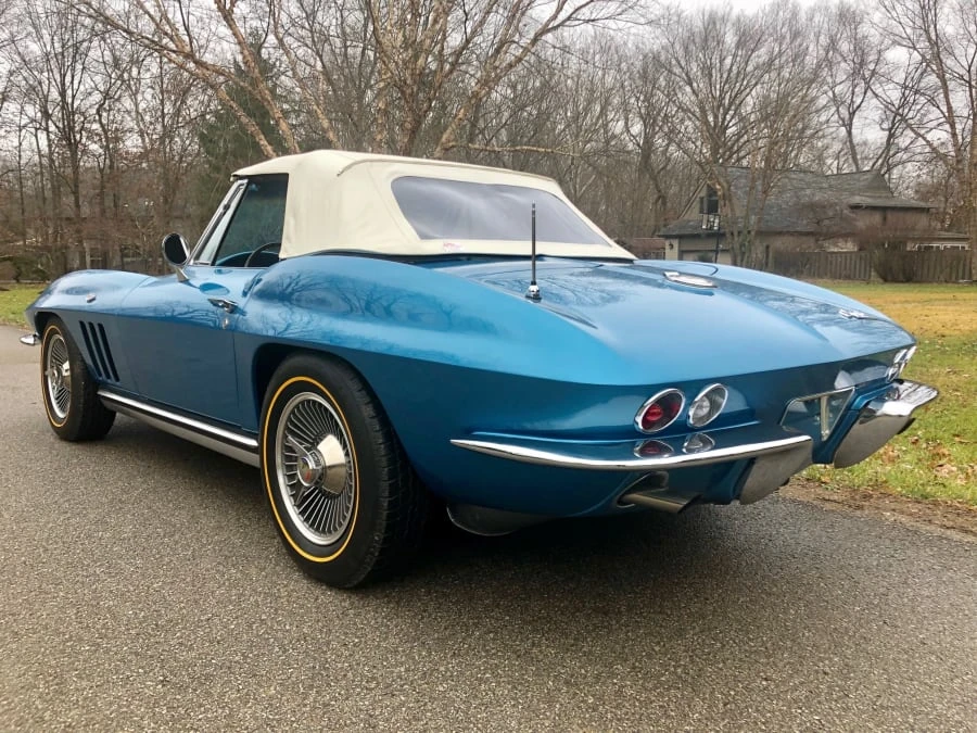 1965 Chevrolet Corvette C2 - Image 10 of 13